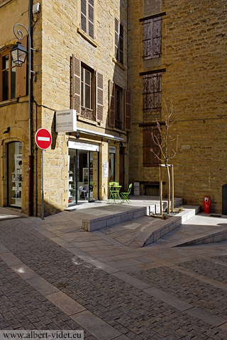 Vieil Arbresle, rue Peillon et place de la Liberté - L'Arbresle - Rhône - France - Architecture & Paysagisme - Photographie - 04b