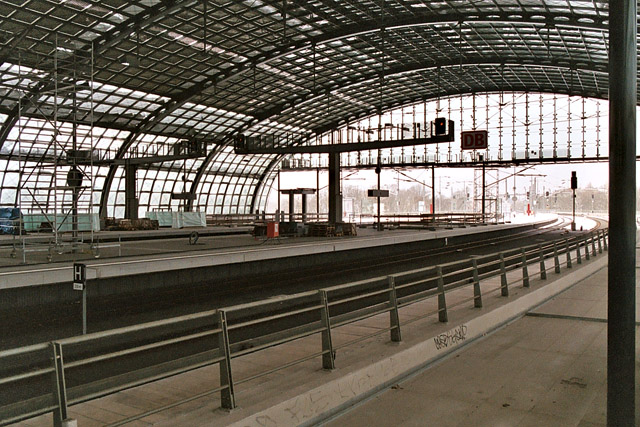 Berlin Hauptbahnhof / Gare centrale de Berlin - Lehrter Bahnhof, Moabit - Berlin - Allemagne / Deutschland - Carnets de route - Photographie - 00