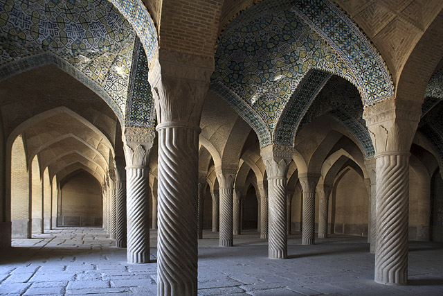 Salle de prière, masjed-e Vakil / Mosquée du Régent / مسجد وکیل - Chiraz / Shiraz / شیراز - Fars / Pars / استان فارس - Iran / ايران - Carnets de route - Photographie - 04