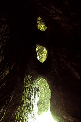 Grotte, Koulnoué, falaises de Lindéralique - Hienghène - Grande Terre, Province Nord - Nouvelle-Calédonie - France - Carnets de route - Photographie - 04b
