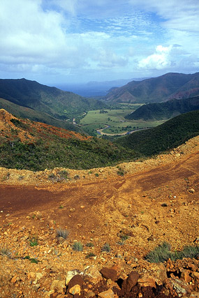 Mine de nickel de Maï - Poro - Grande Terre, Province Nord - Nouvelle-Calédonie - France - Carnets de route - Photographie - 00b