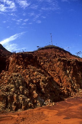 Terre rouge, mine de nickel de Maï - Poro - Grande Terre, Province Nord - Nouvelle-Calédonie - France - Carnets de route - Photographie - 02b