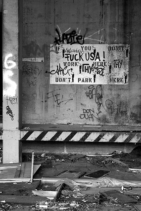 Graffiti - Abhörstation von der NSA / Station radar de la NSA, Teufelsberg / Montagne du Diable - Berlin - Brandebourg / Brandenburg - Allemagne / Deutschland - Sites - Photographie - 23b