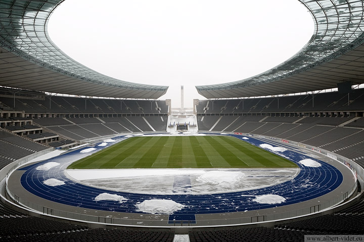Olympiastadion Berlin / Stade olympique - Berlin - Brandebourg / Brandenburg - Allemagne / Deutschland - Sites - Photographie - 00