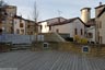 Vieil Arbresle, Terrasse avec platelage de bois, place de l'Abbé Dalmace - 09