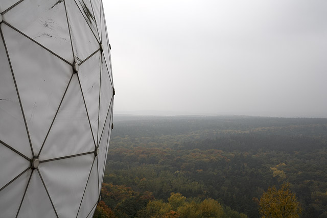 Abhörstation von der NSA / Station radar de la NSA, Teufelsberg / Montagne du Diable - Berlin - Brandebourg / Brandenburg - Allemagne / Deutschland - Sites - Photographie - 00
